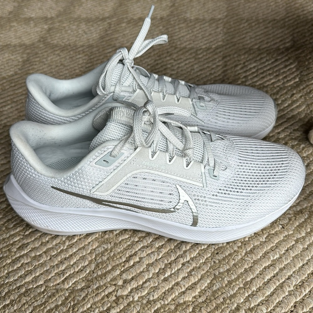 Nike Zoom Pegasus Running Shoes 10